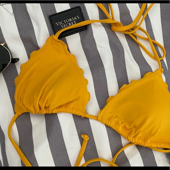 PINK Victoria's Secret Other - Yellow triangle VS bikini top